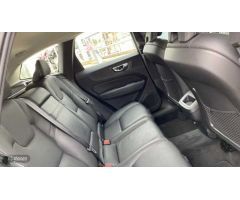 Volvo XC 60 2.0 T4 INSCRIPTION AUTO 5P de 2019 con 103.169 Km por 33.800 EUR. en Murcia