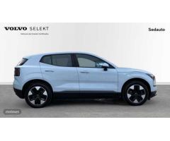 Volvo EX30 Core, Single Motor Extended Ra de 2024 con 10.372 Km por 34.800 EUR. en Murcia