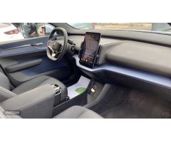 Volvo EX30 Core, Single Motor Extended Ra de 2024 con 10.372 Km por 34.800 EUR. en Murcia