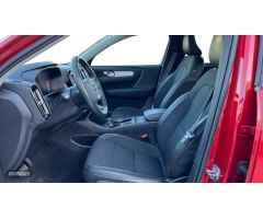 Volvo XC40 2.0 D3 BUSINESS PLUS AUTO 150 5P de 2020 con 56.252 Km por 27.300 EUR. en Madrid