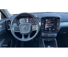 Volvo XC40 2.0 D3 BUSINESS PLUS AUTO 150 5P de 2020 con 56.252 Km por 27.300 EUR. en Madrid