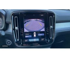 Volvo XC40 2.0 D3 BUSINESS PLUS AUTO 150 5P de 2020 con 56.252 Km por 27.300 EUR. en Madrid