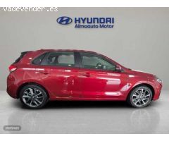 Hyundai i30 1.5 DPI Klass SLX 110 de 2023 con 14.300 Km por 17.900 EUR. en Madrid