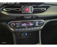 Hyundai i30 1.5 DPI Klass SLX 110 de 2023 con 14.300 Km por 17.900 EUR. en Madrid