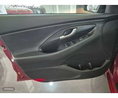 Hyundai i30 1.5 DPI Klass SLX 110 de 2023 con 14.300 Km por 17.900 EUR. en Madrid