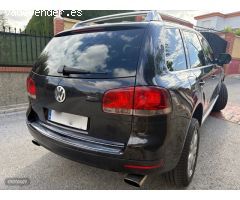Volkswagen Touareg 2.5 TDI 4X4 BIXENON-NAVI DVD-KLIATIZADOR de 2005 con 347.000 Km por 5.500 EUR. en