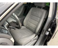 Volkswagen Touareg 2.5 TDI 4X4 BIXENON-NAVI DVD-KLIATIZADOR de 2005 con 347.000 Km por 5.500 EUR. en