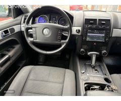 Volkswagen Touareg 2.5 TDI 4X4 BIXENON-NAVI DVD-KLIATIZADOR de 2005 con 347.000 Km por 5.500 EUR. en