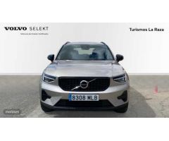 Volvo XC40 TODOTERRENO 2.0 B3 PLUS DARK AUTOMATICO 163CV 5P de 2023 con 28.038 Km por 99.999 EUR. en