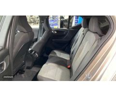 Volvo XC40 TODOTERRENO 2.0 B3 PLUS DARK AUTOMATICO 163CV 5P de 2023 con 28.038 Km por 99.999 EUR. en