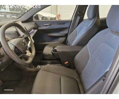 Volvo EX30 Plus, Single Motor Extended Range, Electrico de 2025 con 5 Km por 39.400 EUR. en Navarra