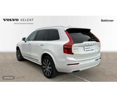 Volvo XC40 2.0 B3 CORE AUTO 163 5P de 2024 con 22.490 Km por 31.900 EUR. en Madrid