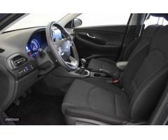 Hyundai i30 1.0 TGDI Klass LR 120 de 2021 con 26.339 Km por 17.000 EUR. en Madrid