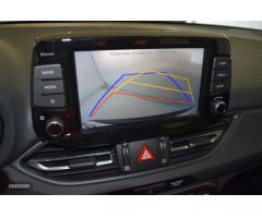 Hyundai i30 1.0 TGDI Klass LR 120 de 2021 con 26.339 Km por 17.000 EUR. en Madrid