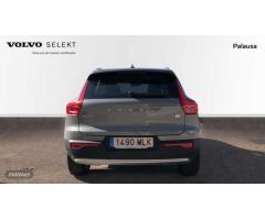 Volvo XC40 1.5 T4 PHEV RECHARGE CORE DCT 211 5P de 2023 con 20.449 Km por 31.995 EUR. en Valladolid