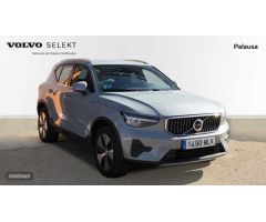 Volvo XC40 1.5 T4 PHEV RECHARGE CORE DCT 211 5P de 2023 con 20.449 Km por 31.995 EUR. en Valladolid