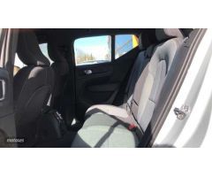 Volvo XC40 1.5 T4 PHEV RECHARGE CORE DCT 211 5P de 2023 con 20.449 Km por 31.995 EUR. en Valladolid