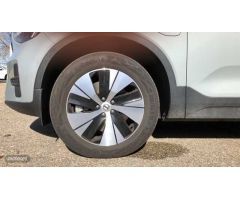 Volvo XC40 1.5 T4 PHEV RECHARGE CORE DCT 211 5P de 2023 con 20.449 Km por 31.995 EUR. en Valladolid