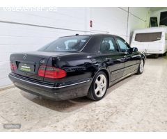 Mercedes Clase E E 320 cdi avangarde de 2000 con 165.000 Km por 4.600 EUR. en Sevilla