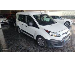 Ford Tourneo Connect 1.5 Ecoboost Trend de 2018 con 132.000 Km por 13.850 EUR. en Alava