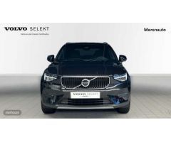 Volvo XC40 2.0 B3 CORE AUTO 163 CV de 2024 con 29.785 Km por 33.900 EUR. en A Coruna