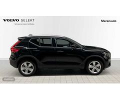 Volvo XC40 2.0 B3 CORE AUTO 163 CV de 2024 con 29.785 Km por 33.900 EUR. en A Coruna
