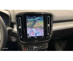 Volvo XC40 2.0 B3 CORE AUTO 163 CV de 2024 con 29.785 Km por 33.900 EUR. en A Coruna