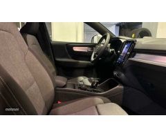 Volvo XC40 2.0 B3 CORE AUTO 5P de 2024 con 32.129 Km por 33.700 EUR. en Valencia