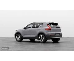 Volvo XC40 XC40 Core, B3 Mild hybrid, Gasolina de 2025 con 1 Km por 39.900 EUR. en Madrid