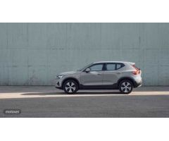 Volvo XC40 XC40 Core, B3 Mild hybrid, Gasolina de 2025 con 1 Km por 39.900 EUR. en Madrid