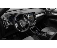 Volvo XC40 XC40 Core, B3 Mild hybrid, Gasolina de 2025 con 1 Km por 39.900 EUR. en Madrid