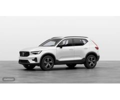 Volvo XC40 XC40 Plus, B3 Mild hybrid, Gasolina, Dark de 2025 con 1 Km por 41.700 EUR. en Madrid