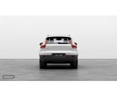Volvo XC40 XC40 Plus, B3 Mild hybrid, Gasolina, Dark de 2025 con 1 Km por 41.700 EUR. en Madrid
