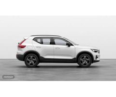 Volvo XC40 XC40 Plus, B3 Mild hybrid, Gasolina, Dark de 2025 con 1 Km por 41.700 EUR. en Madrid