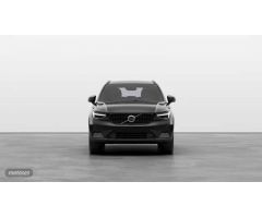 Volvo XC40 XC40 Plus, B3 Mild hybrid, Gasolina, Dark de 2025 con 1 Km por 41.700 EUR. en Madrid