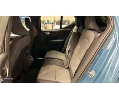 Volvo XC40 XC40 Core, B3 Mild hybrid, Gasolina de 2025 con 5 Km por 39.300 EUR. en Madrid