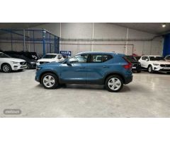 Volvo XC40 XC40 Core, B3 Mild hybrid, Gasolina de 2025 con 5 Km por 39.300 EUR. en Madrid