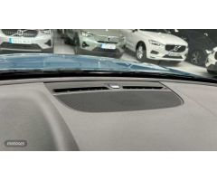 Volvo XC40 XC40 Core, B3 Mild hybrid, Gasolina de 2025 con 5 Km por 39.300 EUR. en Madrid
