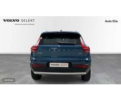 Volvo XC40 XC40 Core, B3 Mild hybrid, Gasolina de 2025 con 1 Km por 39.300 EUR. en Madrid