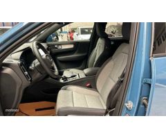 Volvo XC40 XC40 Core, B3 Mild hybrid, Gasolina de 2025 con 1 Km por 39.300 EUR. en Madrid