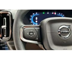 Volvo XC40 XC40 Core, B3 Mild hybrid, Gasolina de 2025 con 1 Km por 39.300 EUR. en Madrid