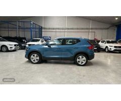 Volvo XC40 XC40 Core, B3 Mild hybrid, Gasolina de 2025 con 1 Km por 39.300 EUR. en Madrid