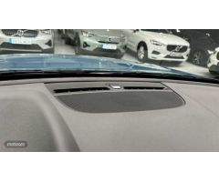 Volvo XC40 XC40 Core, B3 Mild hybrid, Gasolina de 2025 con 1 Km por 39.300 EUR. en Madrid