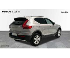 Volvo XC40 XC40 Core, B3 Mild hybrid, Gasolina de 2025 con 1 Km por 39.300 EUR. en Madrid