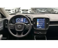 Volvo XC40 XC40 Core, B3 Mild hybrid, Gasolina de 2025 con 1 Km por 39.300 EUR. en Madrid