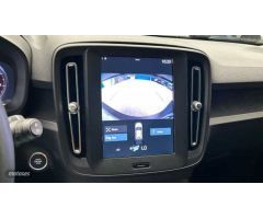 Volvo XC40 XC40 Core, B3 Mild hybrid, Gasolina de 2025 con 1 Km por 39.300 EUR. en Madrid