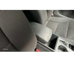 Volvo XC40 XC40 Core, B3 Mild hybrid, Gasolina de 2025 con 1 Km por 39.300 EUR. en Madrid