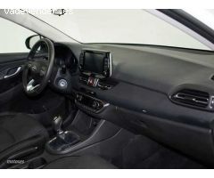 Hyundai i30 1.5 DPI Klass SLX 110 de 2024 con 4.852 Km por 19.490 EUR. en Cadiz