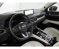 Mazda CX-5 2.5 e-Skyactiv-G MHEV Exclusive-Line 2WD Aut. 141kW de 2023 con 5.500 Km por 36.990 EUR.