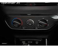 Hyundai i20 1.2 MPI Klass de 2024 con 10.539 Km por 18.490 EUR. en Cadiz